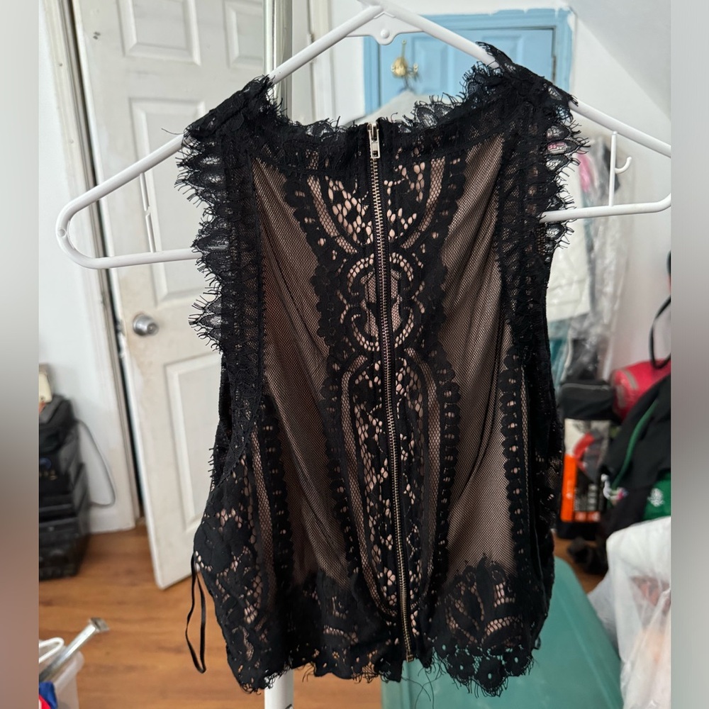 WINDSOR Top Black lace overlay with beige Tulle lining🩷